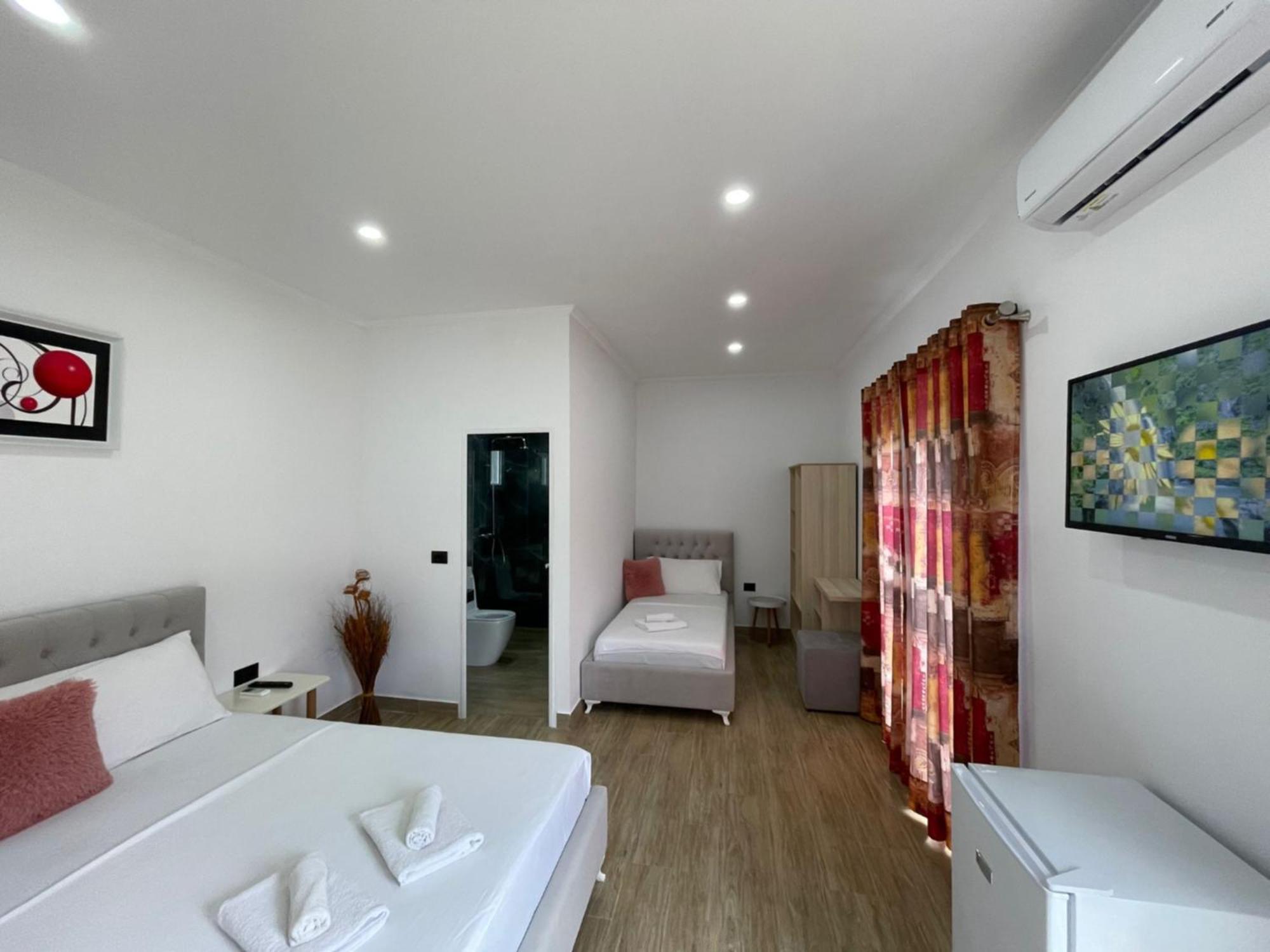 Vila Ari Borsh Ngoại thất bức ảnh